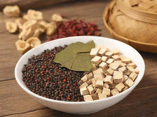 吃啥中药减肥效果好「吃什么中药能减肥?推荐给大家4种中药」