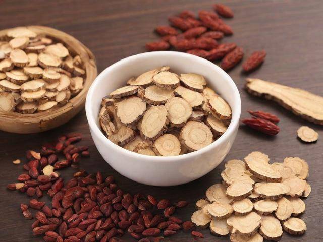 中成药和中药可以一起吃吗「中药和中成药能一起吃吗?」