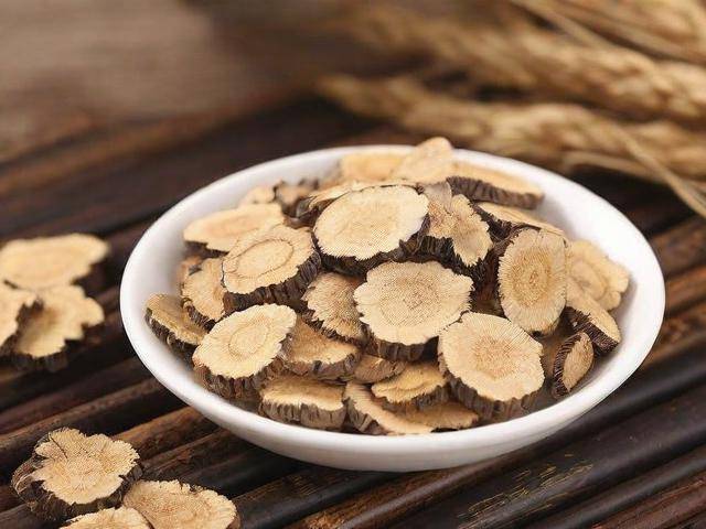 吃中药腹泻是排毒吗「吃中药腹泻是排毒吗吃什么药」