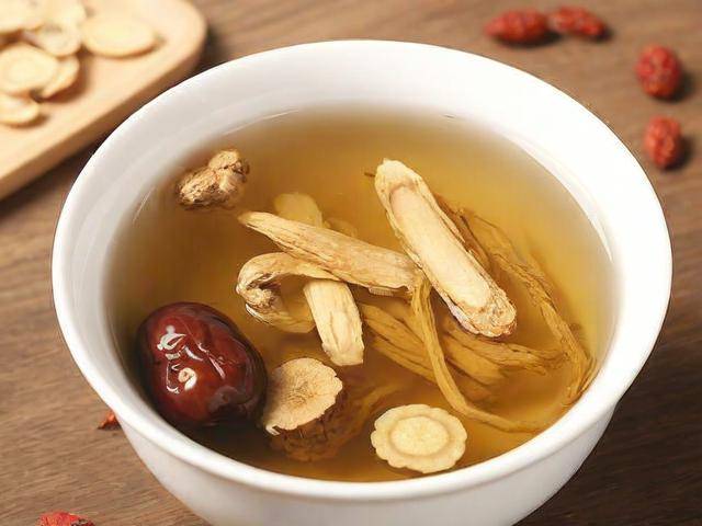 脱发便秘吃中药调理「脱发便秘吃中药调理有效果吗」