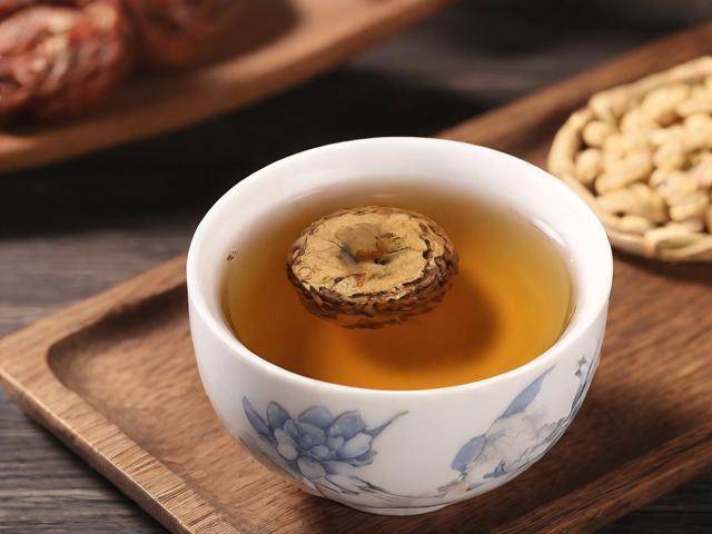 喝中药可以吃护肝片吗「喝中药可以吃护肝片吗有效果吗」