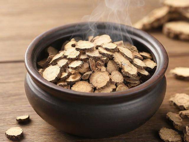 心绞痛吃啥中药好「心绞痛吃啥中药好得快」