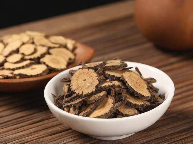 腰疼吃中药调理「腰疼吃中药调理效果怎么样」