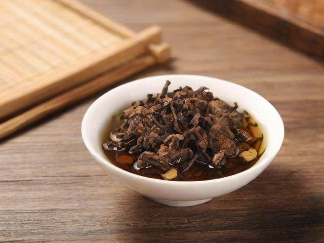 吃中药治心绞痛有效吗「喝中药能治疗心绞痛吗」