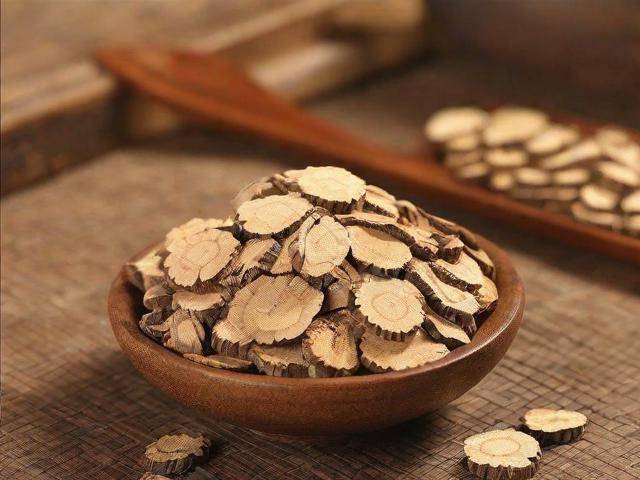 慢性胃炎吃中药管用吗「慢性胃炎 吃中药」