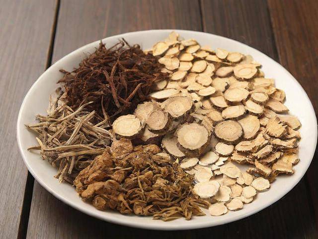 吃中药最好吃什么菜「吃中药吃什么菜比较好」