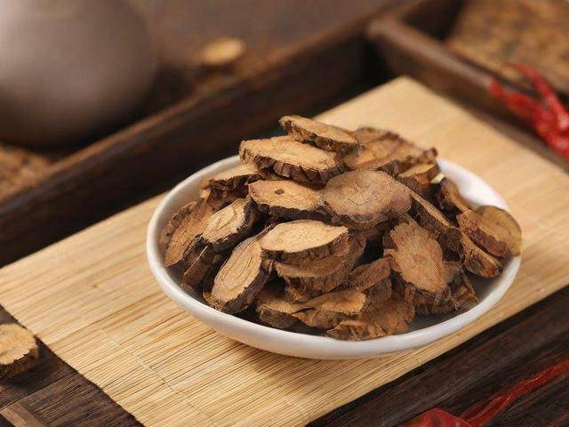 吃中药都忌口什么「吃中药都忌口什么食物」
