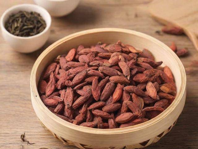 乳腺结节吃中药的禁忌「乳腺结节吃中药可以吗」