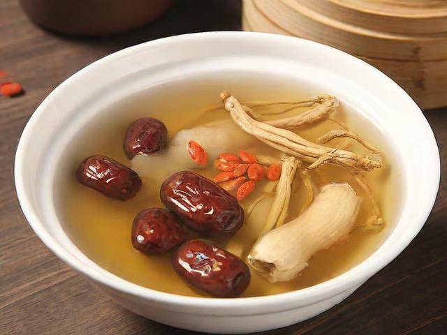吃中药可以吃的菜谱「吃中药可以吃的菜谱图片」