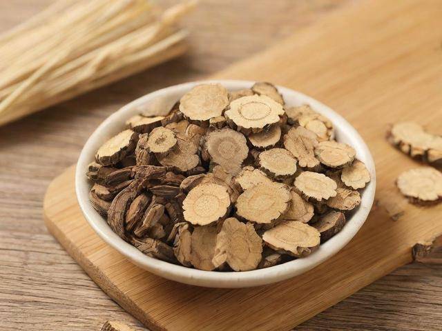 高血压吃啥中药能根除「高血压吃哪些中药」