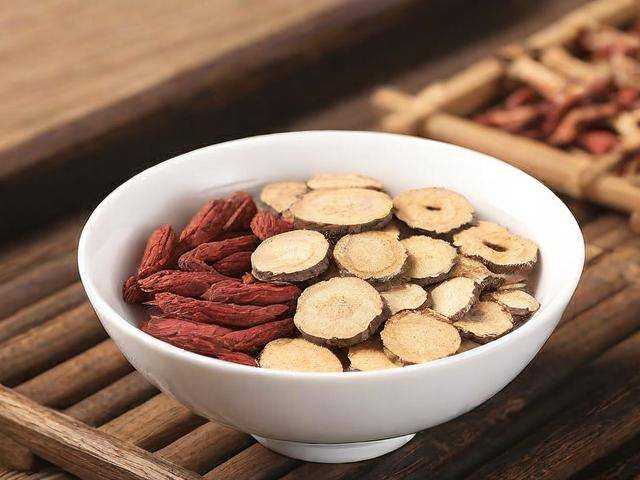 吃中药忌口吗「吃中药忌口吗?都忌些啥」