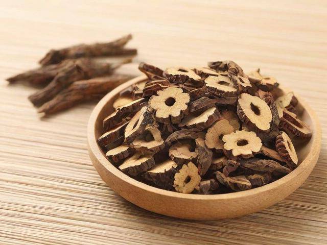 心衰吃的中药「心衰吃中药能治好吗」