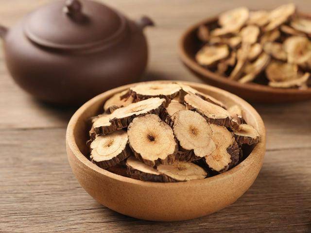 月经期可以吃中药么「月经期能吃中药?」